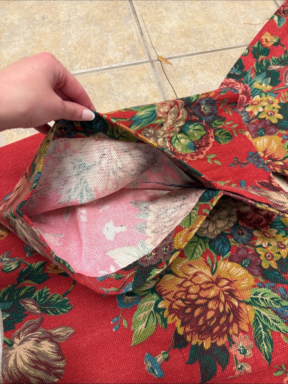 Ralph Lauren 2 Valences Red Floral Fabric Panel - Picture 6 of 7